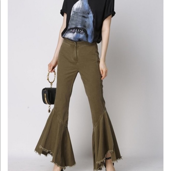 Pants - Ana Jakobs Crop Raw Hem Flare Pants Size 4